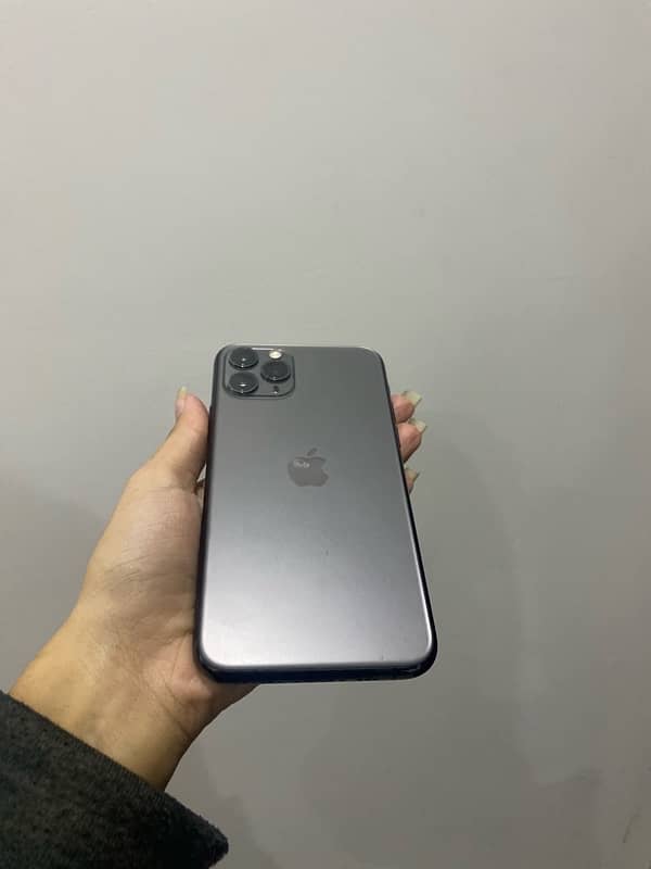 Iphone 11 pro PTA Approved 256 GB 5