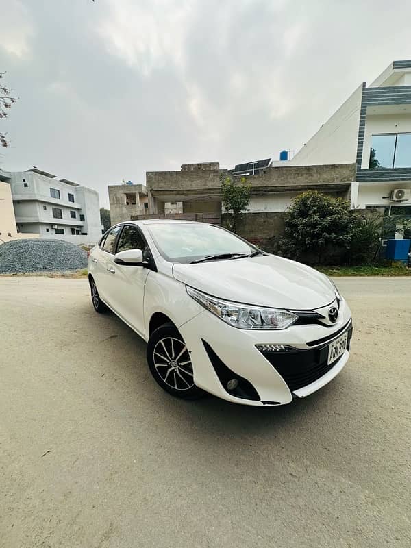 Toyota Yaris Ativ X CVT 1.5 1