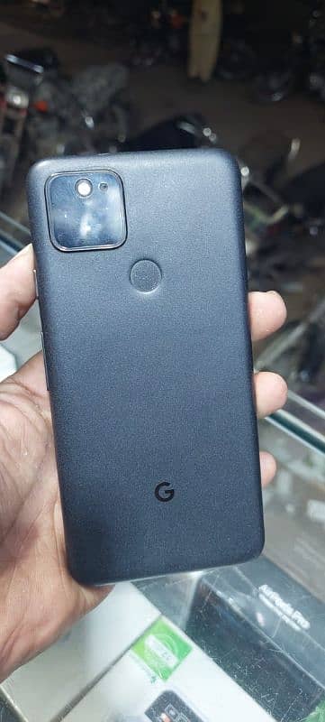 Google Pixel 5 Black Color 4