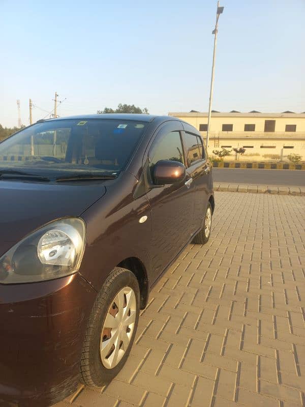 Daihatsu Mira 2012 3