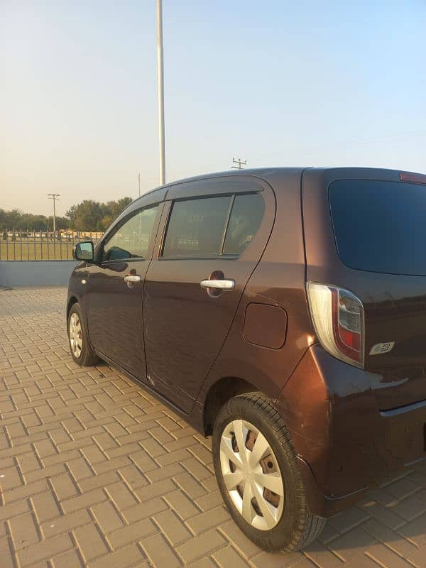 Daihatsu Mira 2012 4