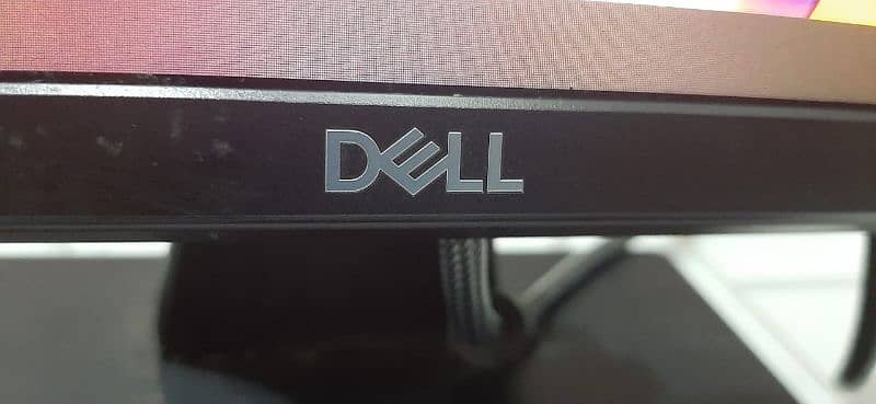 Dell 22inch IPS Borderless HDMI Gaming LED Monitor 2