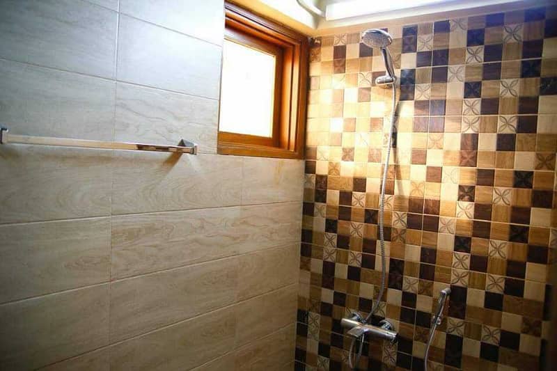 3 Bedroom Flat in PHA Tower Maymar - 1650 Sq Ft 1