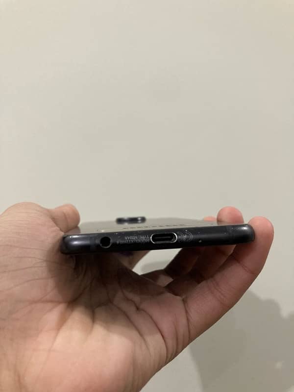 moto z4 4/128 PTA Approve condition like new 2