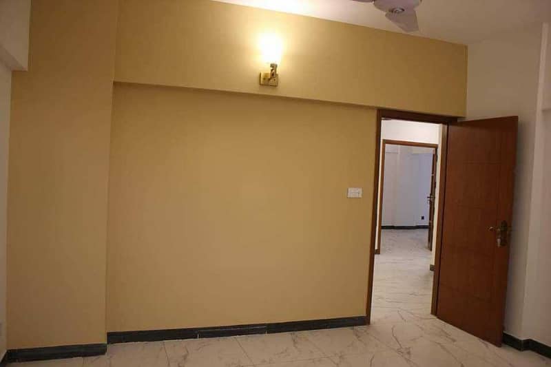 3 Bedroom Flat in PHA Tower Maymar - 1650 Sq Ft 11