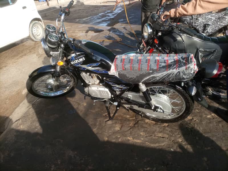 Suzuki 150 GS 2015 2