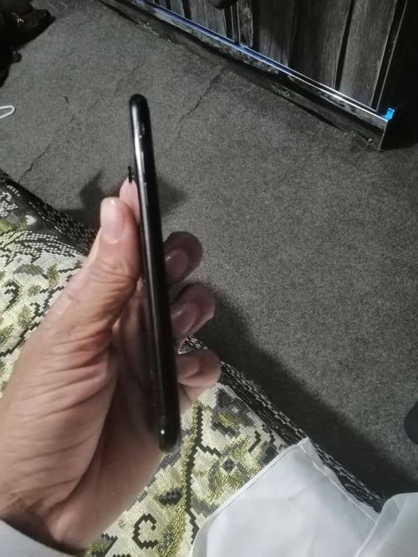 my selling iPhone 7 3