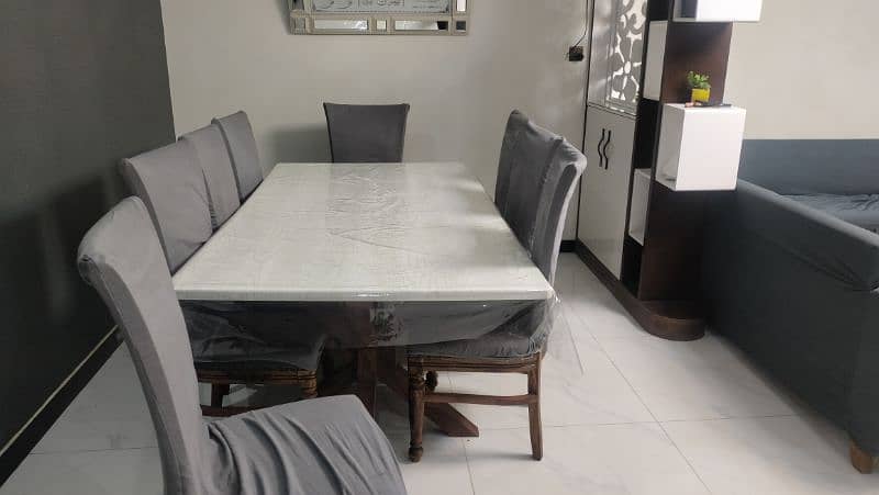 dining table with 8 comfortable seaters 1