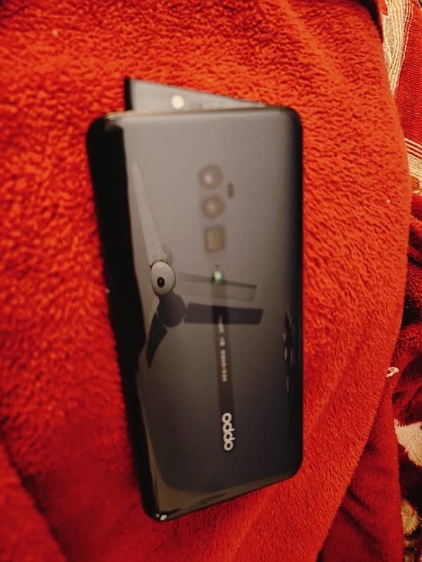 Oppo Reno 10x Zoom 1