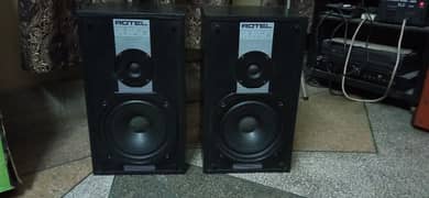 Rotel RL850 Stereo Bookshelf Speakers