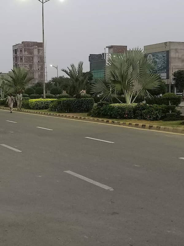 One Bedroom Apartment Available For Sale In New Lahore City Next to Bahria Town Lahore 18