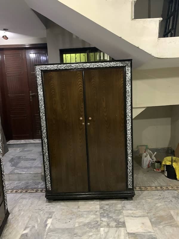 2 Almari Good condition for sale 0