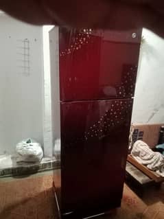 pel glass door larg saiz firdge urgent sell