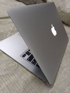 MacBook