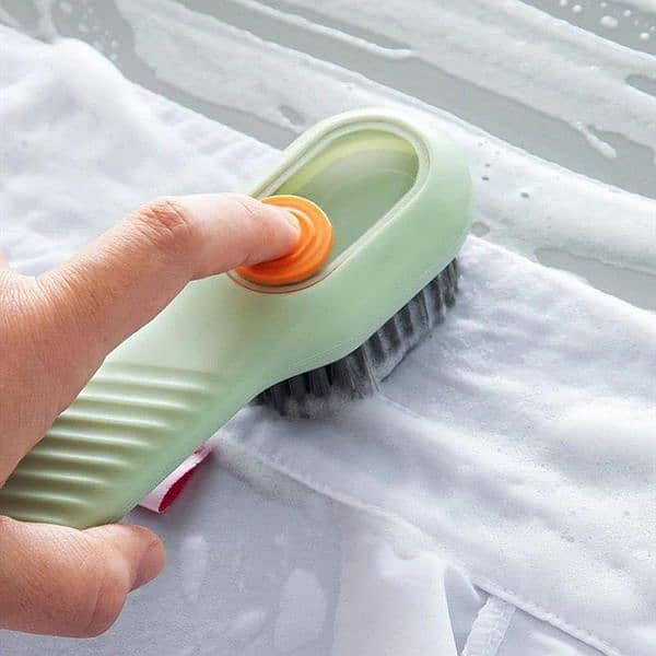 multifunction brush with soap dispenser I 0