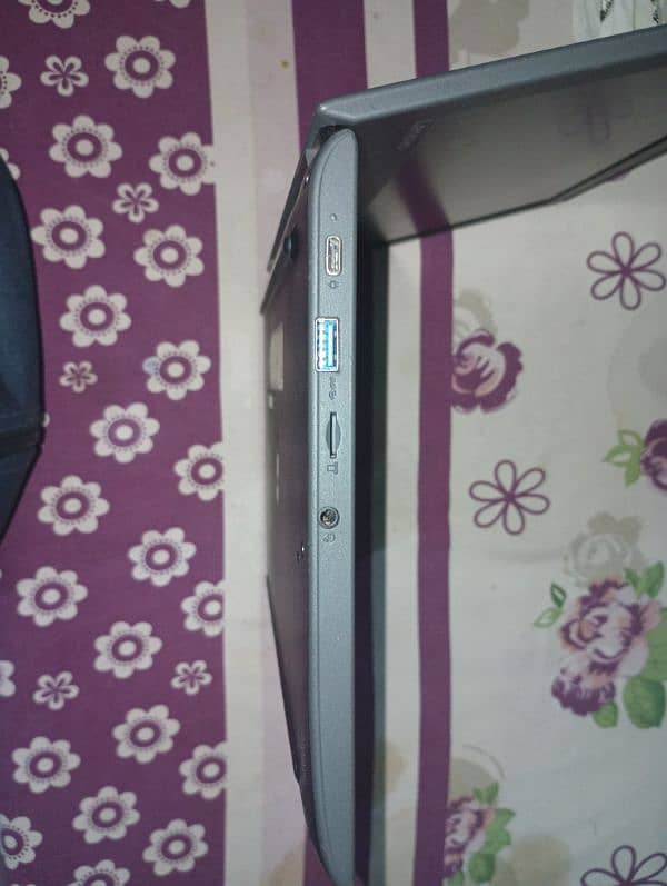 Laptop Lenovo Chromebook 100e 3