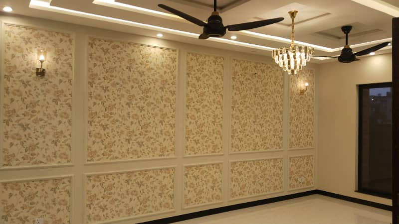 10 Marla House  for rent Park View City Lahore 28