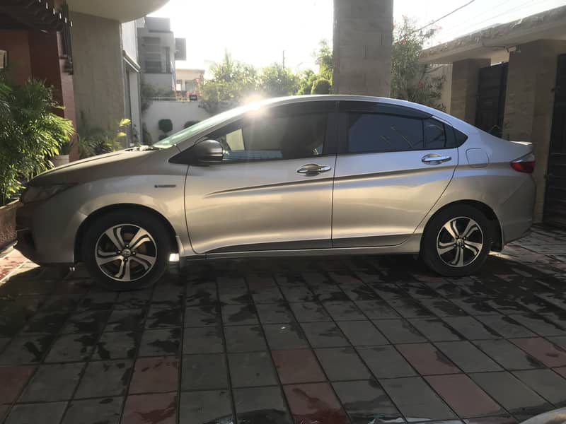 Honda Grace Hybrid 2015 11