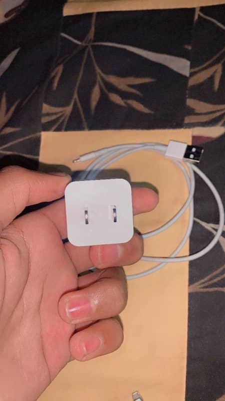 iPhone charger available use ma ha ya but working is Gud 9