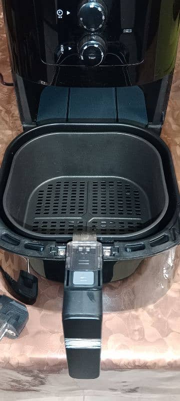 Philips Air fryer in warranty 2