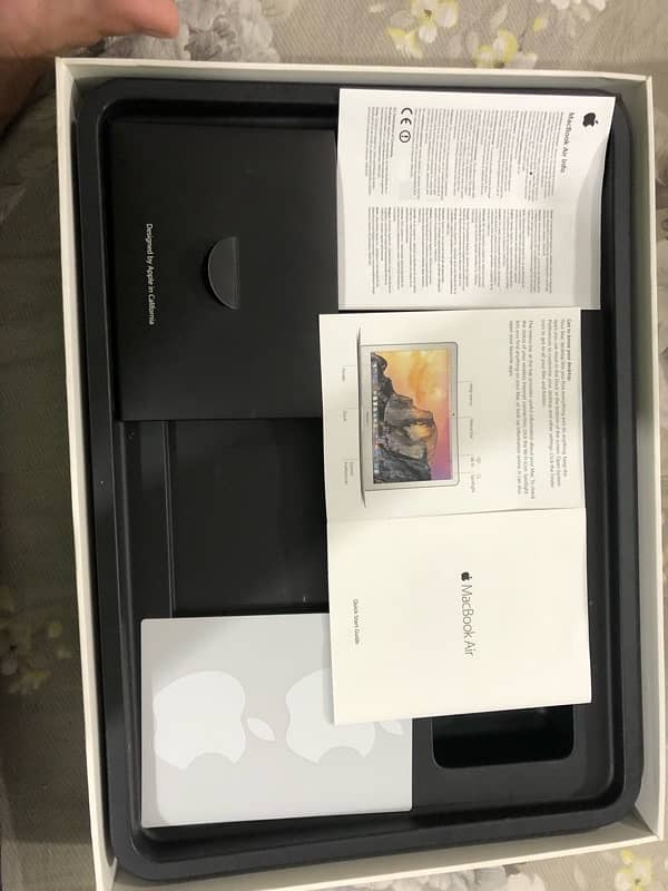 Macbook Air 13-inch Early 2014 2