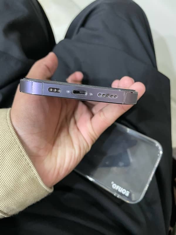 Iphone 14 pro purple 3