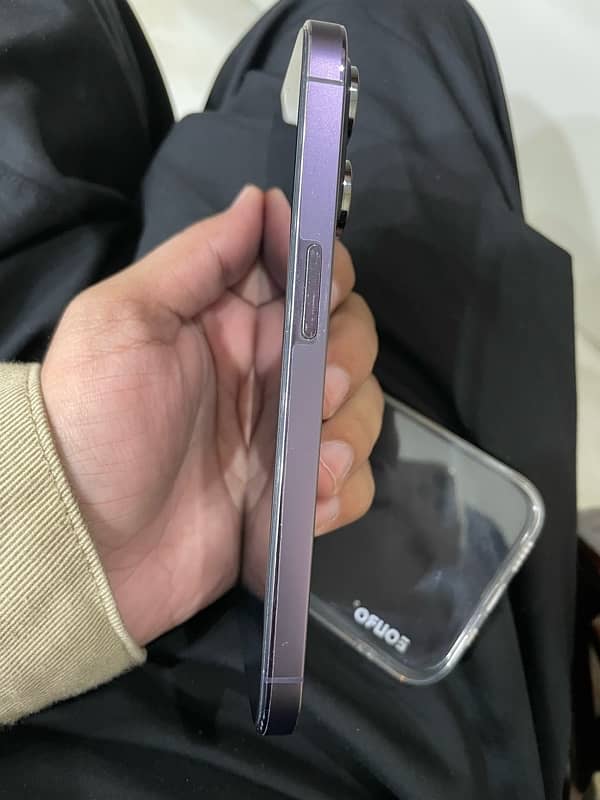 Iphone 14 pro purple 4