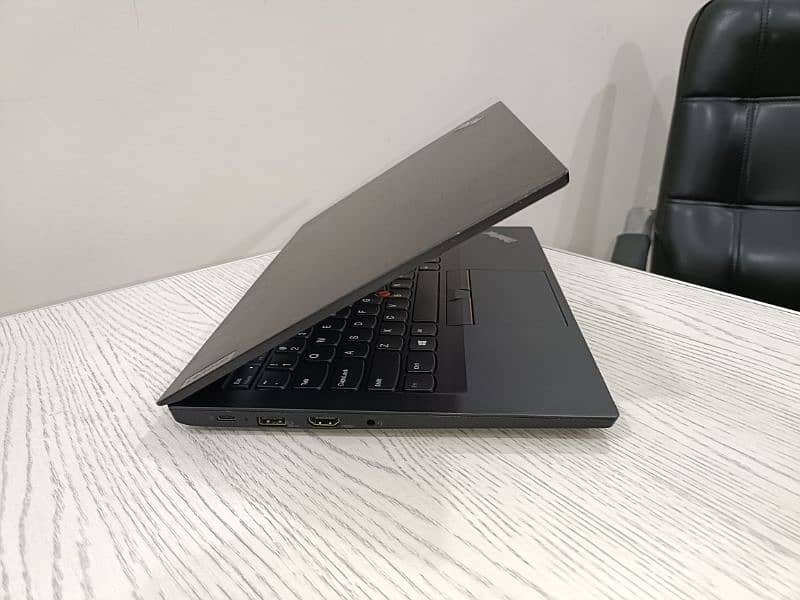 Lenovo Thinkpad E14 Gen Ryzen 5 4500U 6 cores 2gb Amd Radeon Graphics 7