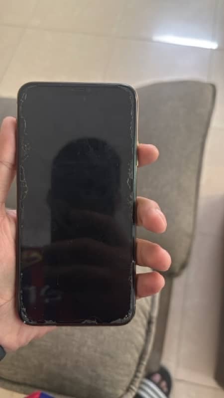 Iphone 11 pro max 256 gb dual sim pta approved 1