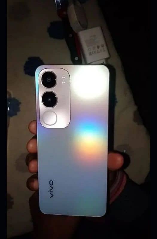 vivo y19s 1