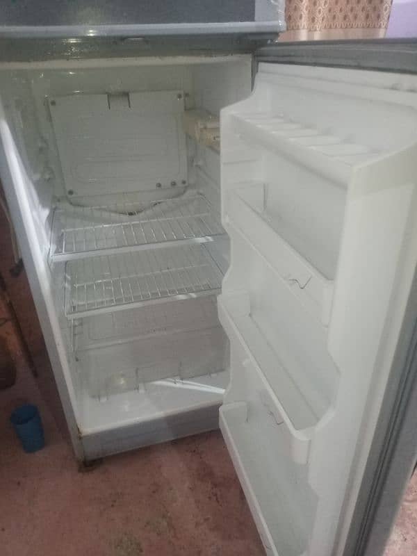 dawlance refrigerator 1