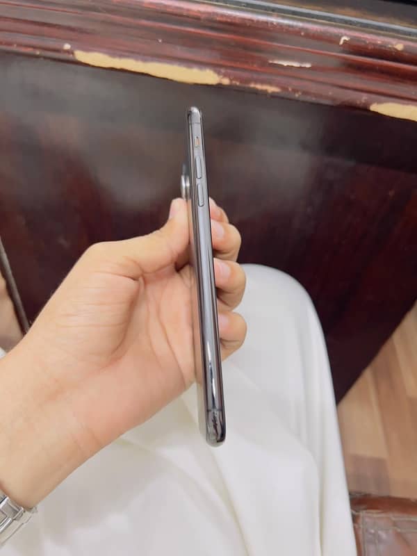 iPhone 11 Pro Max PTA approved 1