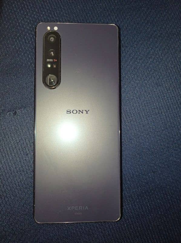 Sony Xperia 1 Mark 3 (1 III)  12/256 GB Fresh display 0