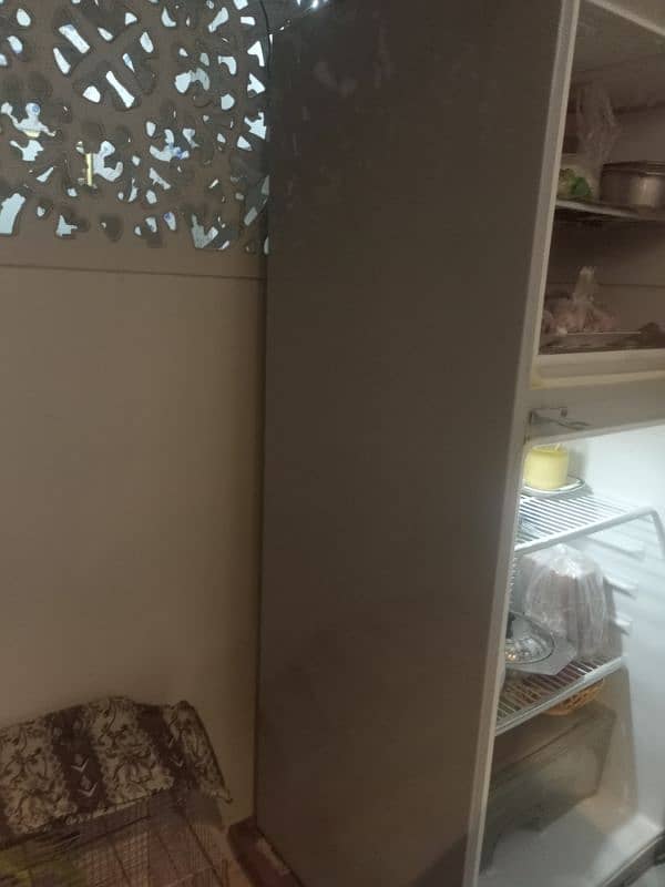 Dawlance Fridge in good condition 1