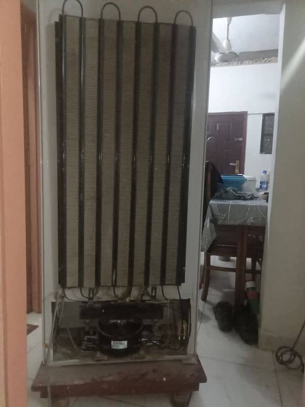 Dawlance Fridge in good condition 6