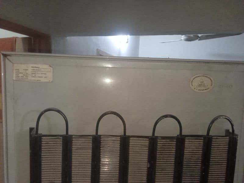 Dawlance Fridge in good condition 8