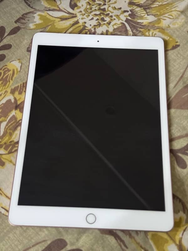 ipad 8th generation 10/9 condition 5