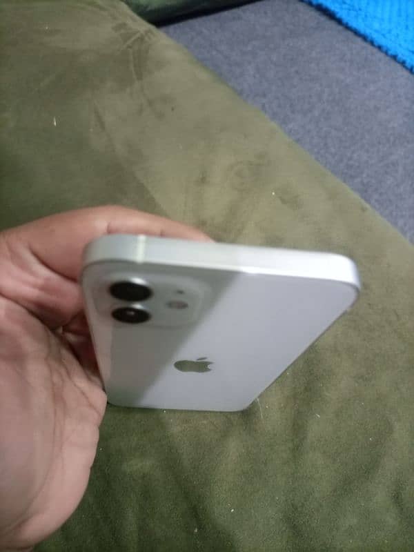 Iphone 12 White Color Fresh 6