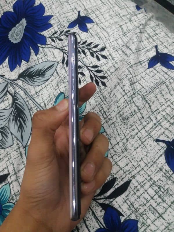 Oppo A95 10/10 condition argent sale 3