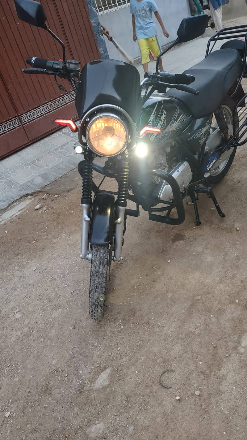 suzuki GS 2018 4