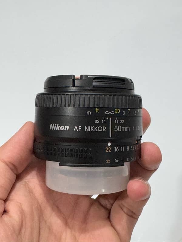 Nikon D7100 with 18-140mm lens 11