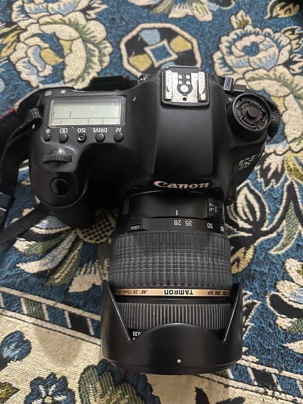 Canon 6D with all accessories lens and shanny light 8