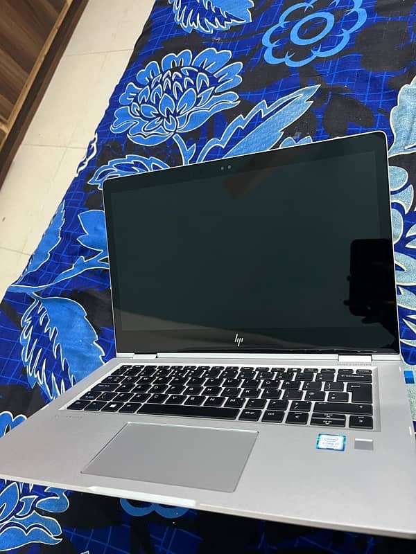 HP Elitebook 1030 G2 0