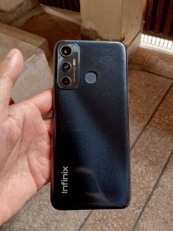 Infinix Hot 11 1