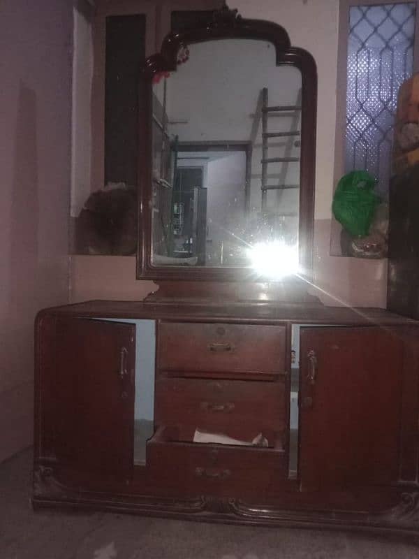 Dressing Table For Sale 0