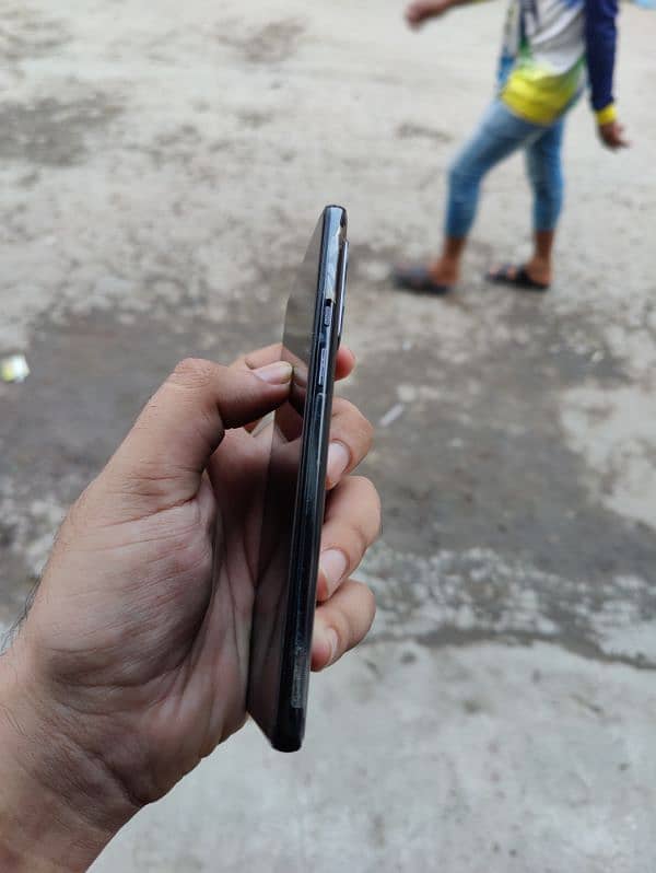 Oneplus 9 ( 12 - 256GB ) 10/10 condition 2