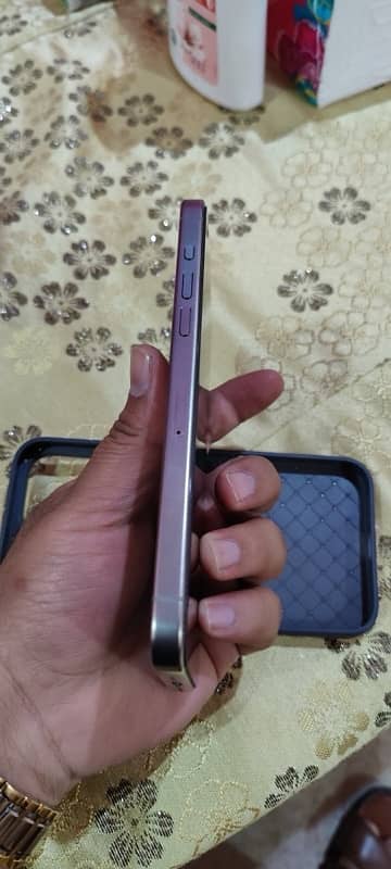 iPhone 15 pro max 256gb non pta no sim time 95halth 4