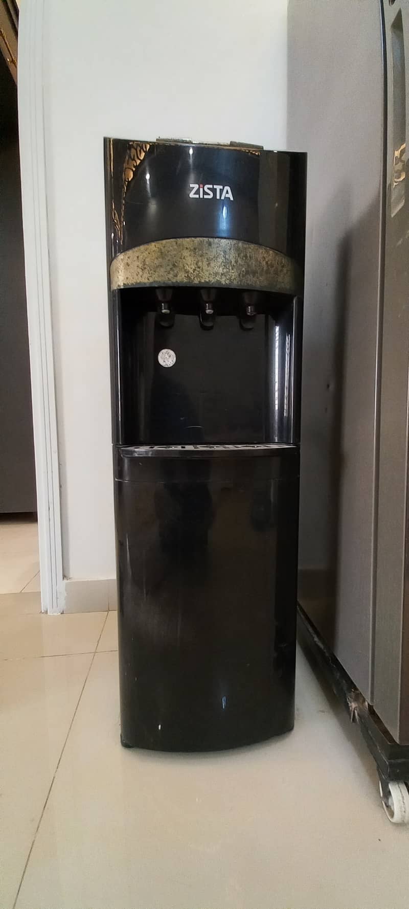 Water dispenser 5