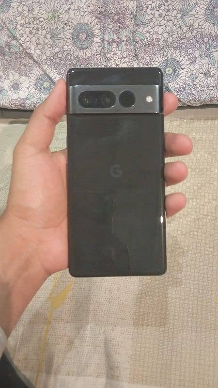 Pixel 7 Pro (Panel green) urgent sale / exchange 1