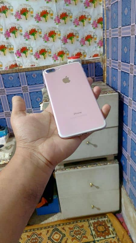 iphone 7 plus pta approved 128gb. 0